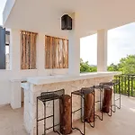 Rev Tulum